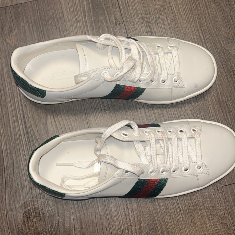 Gucci sneakers work few times size 5 1/2